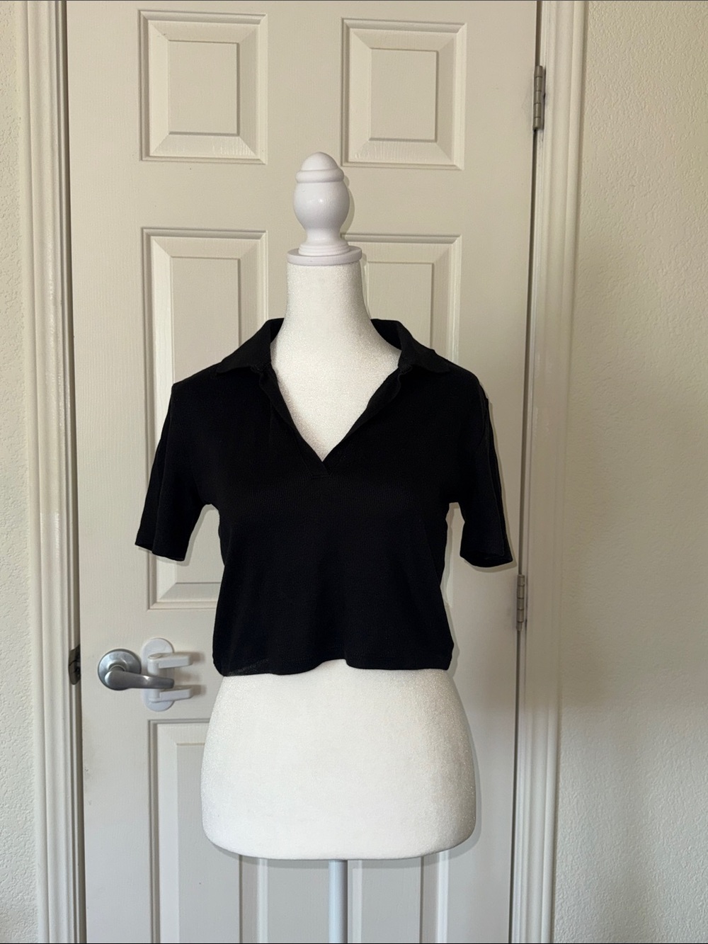 Zara Black Collared Cropped Top